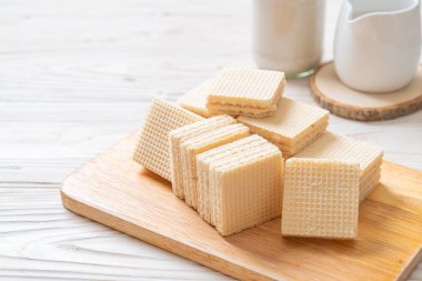 krema ile süt gofret