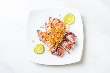 sarımsaklı kızarmış kalamar