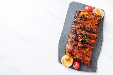 Izgara Barbekü kaburga domuz