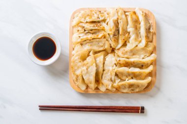 Japon sosu veya köfte snack