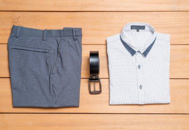 Güzel rahat erkek giyim ve moda seti 