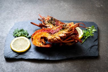 ızgara ıstakoz biftek