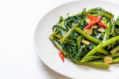 Kızarmış Çin sabah Glory veya su ıspanak