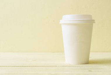 Paket servisi olan restoran kahve fincan kağıt