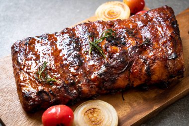 Izgara Barbekü kaburga domuz