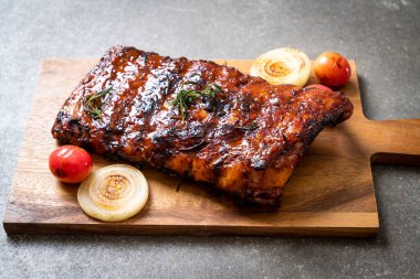 Izgara Barbekü kaburga domuz