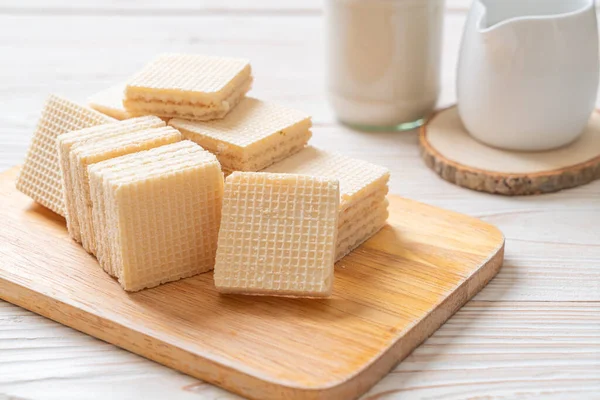 Oblea de leche con crema —  Fotos de Stock