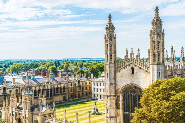 Cambridge şehrinin yüksek açı görünümü, İngiltere — Stok fotoğraf