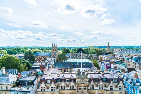 Oxford, Uk - 29 sierpnia 2019: Wysoki kąt widzenia High Street of — Zdjęcie stockowe