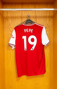 Londra, Uk- 31 Ağustos 2019: Pepe 'nin Arsenal' in roo değiştirme seti