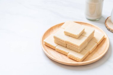 krema ile süt gofret