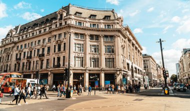 Londra, İngiltere -2 Eylül 2019: Oxfo 'nun ünlü Oxford Sirki