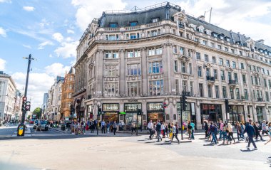 Londra, İngiltere -2 Eylül 2019: Oxfo 'nun ünlü Oxford Sirki