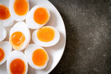 yumuşak haşlanmış yumurta