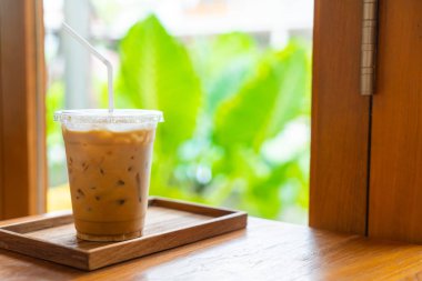 buzlu kahve fincanı 