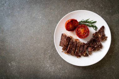 Izgara orta nadir sığır eti biftek