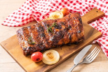 Izgara Barbekü kaburga domuz