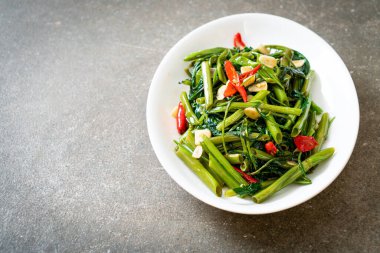 Kızarmış Çin sabah Glory veya su ıspanak