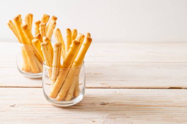 cam bisküvi ekmek çubuğu