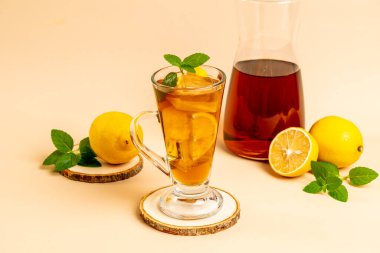 Buz limon çay bardak