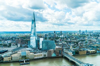 Thames Nehri ile Londra Havacılık Manzarası 