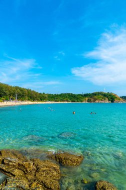 Güzel tropikal plaj ve deniz 