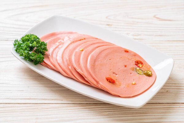 pork bologna with chilli
