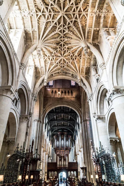 OXFORD, Reino Unido - 29 de agosto de 2019: Interior da Igreja Universitária de St M — Fotografia de Stock