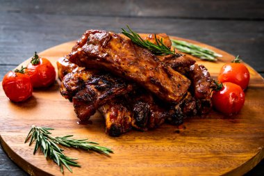 Izgara Barbekü kaburga domuz