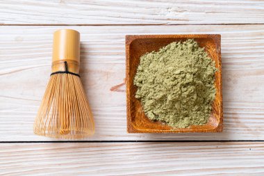 Çeşmeli kibrit yeşil çay tozu