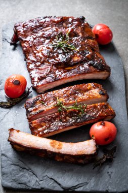 Izgara Barbekü kaburga domuz