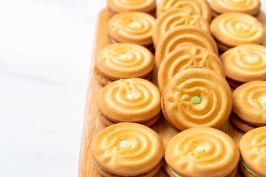 pandan kremalı kurabiyeler