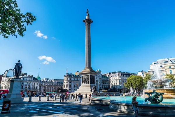 LONDRES - UK, TRAFALGAR SQUARE, SEP 1, 2019. Trafalgar Square é — Fotografia de Stock