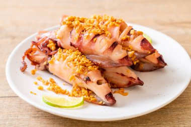 sarımsaklı kızarmış kalamar