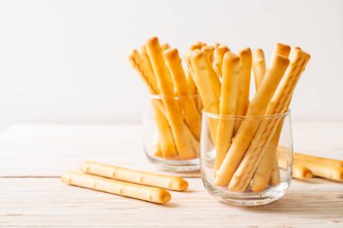 cam bisküvi ekmek çubuğu