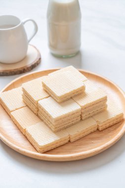 krema ile süt gofret