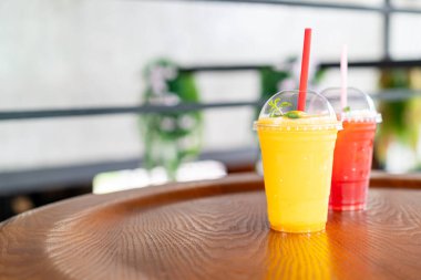 Mango smoothies cam Cafe 