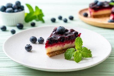 yaban mersini peynirli kek