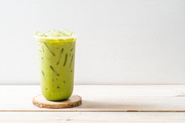 buzlu Matcha latte yeşil çay