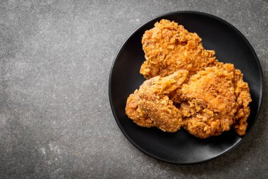 kızarmış tavuk yemek