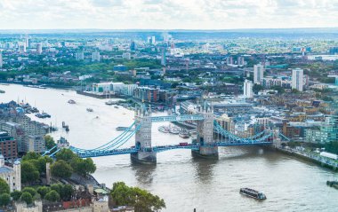 Thames Nehri ile Londra Havacılık Manzarası 