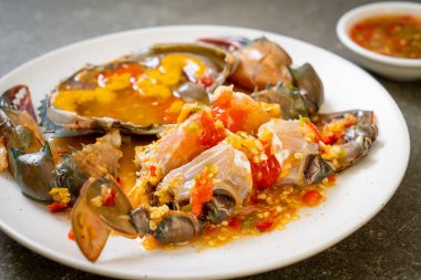 Baharatlı Baharatlı Baharatlı Yengeç Yumurtası