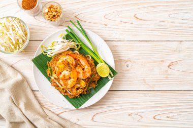 Pad Thai - Kızarmış pirinç eriştesi