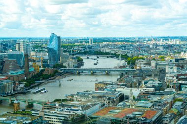 Thames Nehri ile Londra Havacılık Manzarası, İngiltere