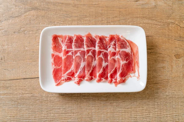 taze doğranmış domuz eti.