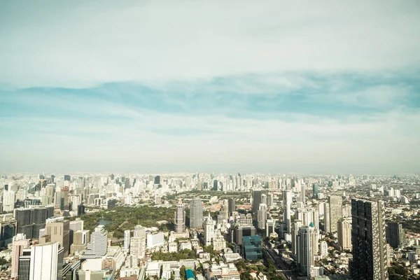 Bangkok Tayland 'da mimarisi ve binası olan güzel bir şehir manzarası
