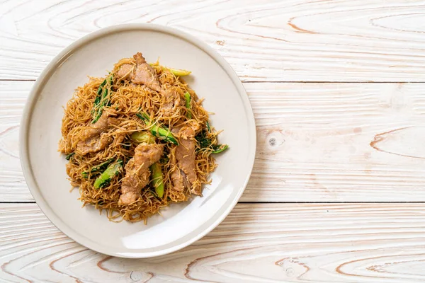 Mexer Macarrão Vermicelli Arroz Frito Com Molho Soja Preta Carne — Fotografia de Stock