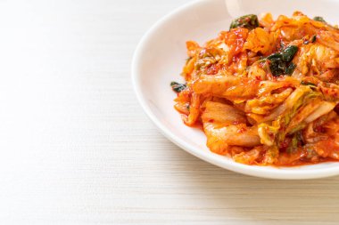 Tabakta kimçi lahanası - Kore geleneksel yemek tarzı