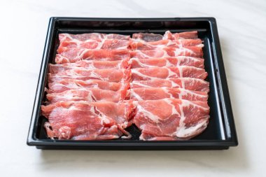 taze doğranmış domuz eti.