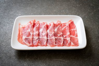 taze doğranmış domuz eti.